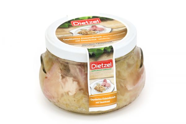 Eisbeinfleisch mit Sauerkraut